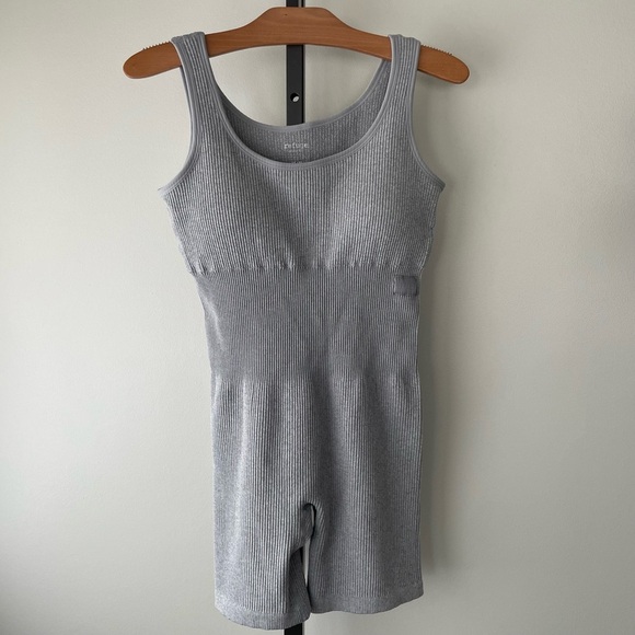 Refuge Ribbed Athletic Unitard Bike Shorts Tank Romper One Piece Grey Medium - Picture 5 of 8